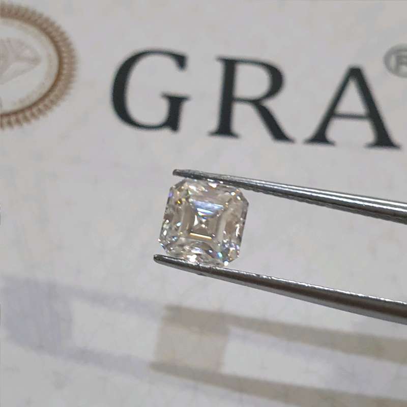 Jual Batu Permata Moissanite 7x7 mm Asscher Cut 2 ct With GRA