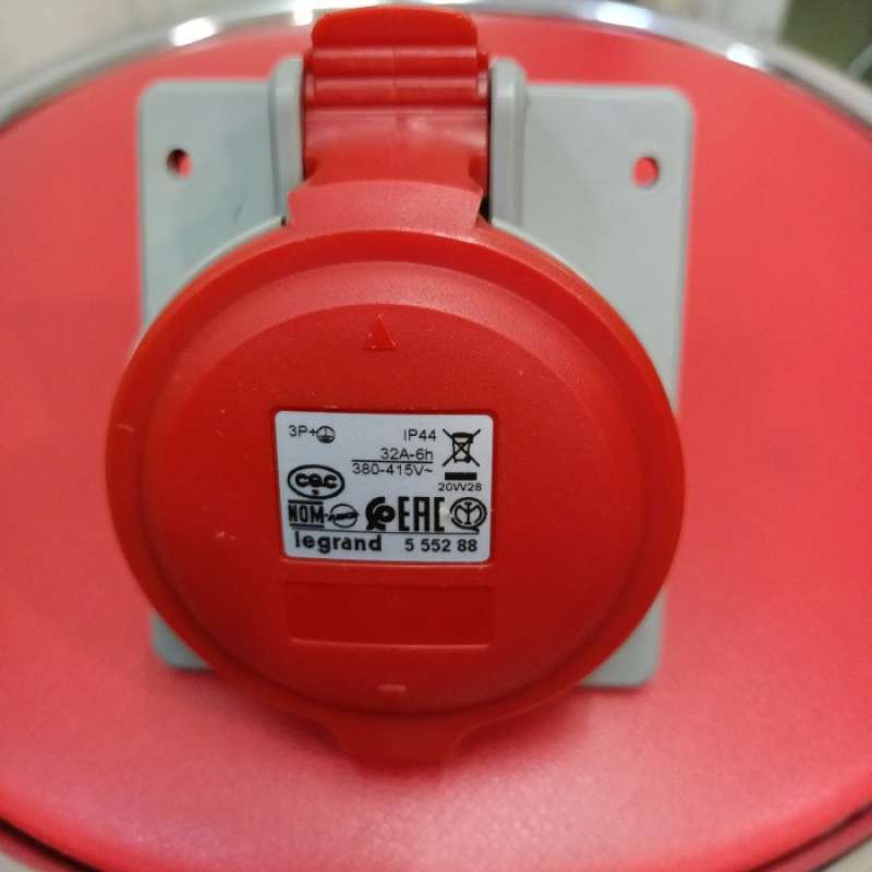 Promo Plug Socket Legrand 3 Phase 4 Pin 32A Diskon 23 di Seller BERKAH