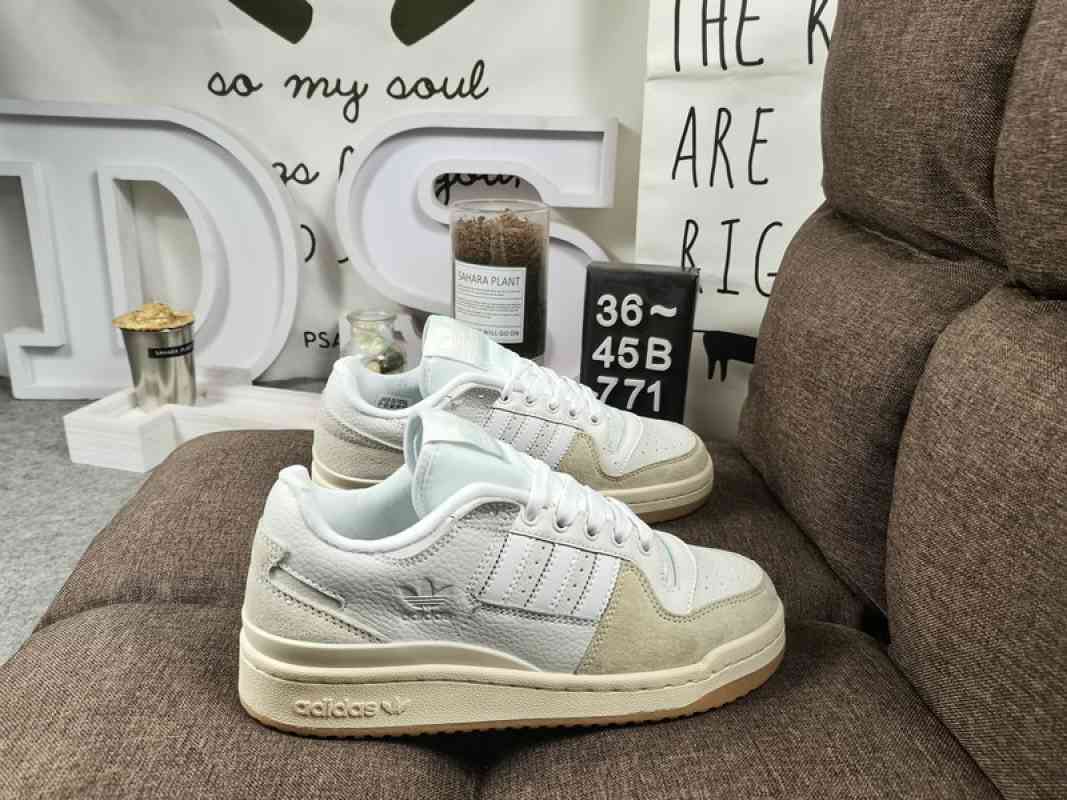 Jual Adidas Forum 84 Low OG Men's Women's sneakers running shoes 121608 - 37 di Seller youmylove 