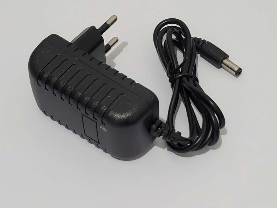Promo Adaptor 5v 1a Body Besar 5,5mm -ma- 5 Volt 1 Ampere - 5 V 1 A ...