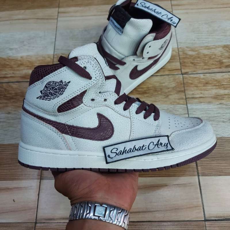 Jual Nike Air Jordan 1 High OG A Ma Maniere PK Original Sepatu Sneakers Pria Keren Buat Gaya