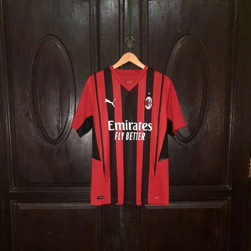 Jual Jersey Original AC Milan Home 2021/22 di Seller Soccer Jersey