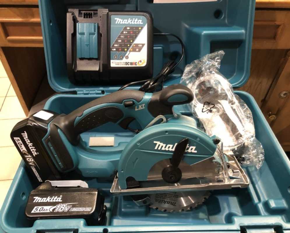 Jual MESIN PEMOTONG BESI CORDLESS/ BAR CUTTER CORDLESS MAKITA DCS 550 di Seller toko hardtool