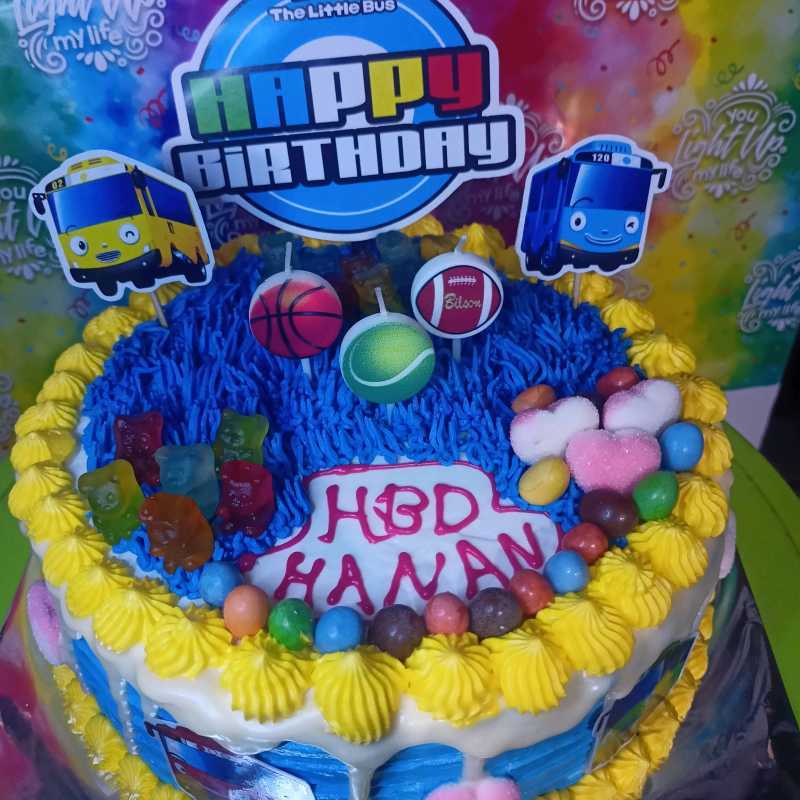 Jual kue ulang tahun karakter dengan snack di Seller AR cake - Kota