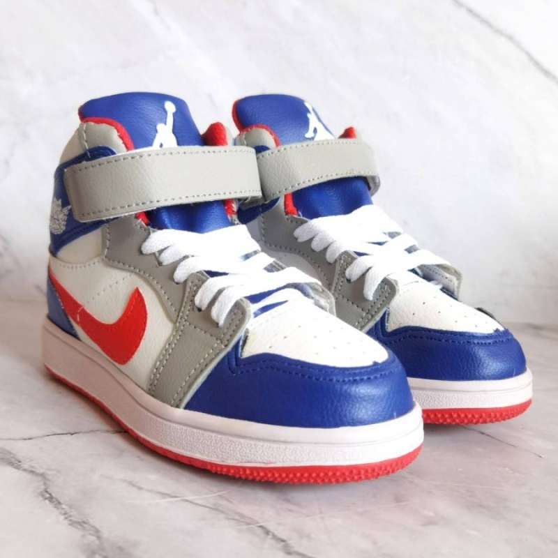 berat sepatu air jordan 1
