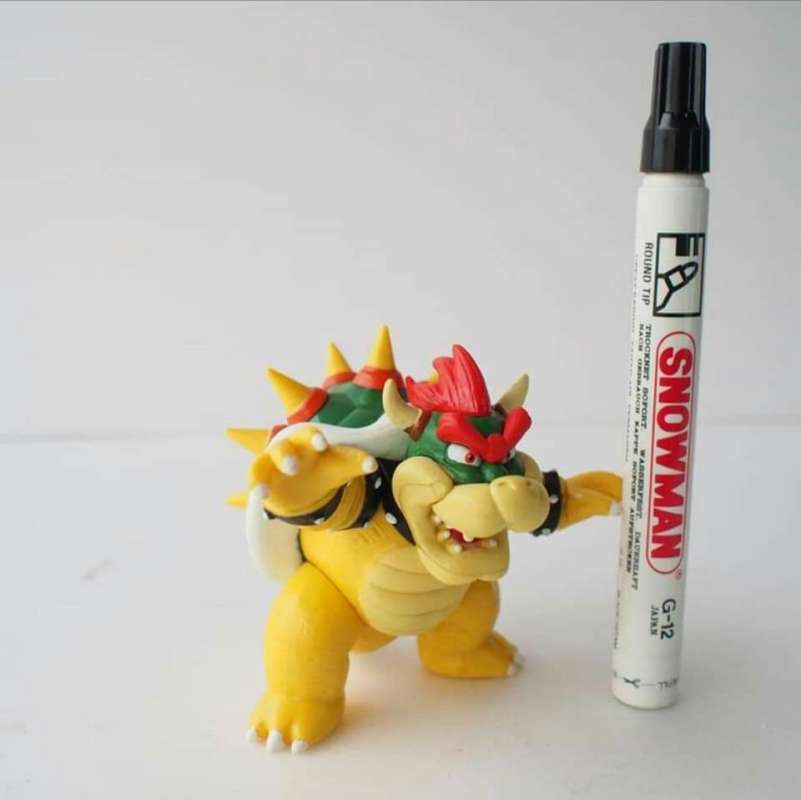 Jual mainan vinyl figure bowser bag super mario bros tinggi sektiar 4