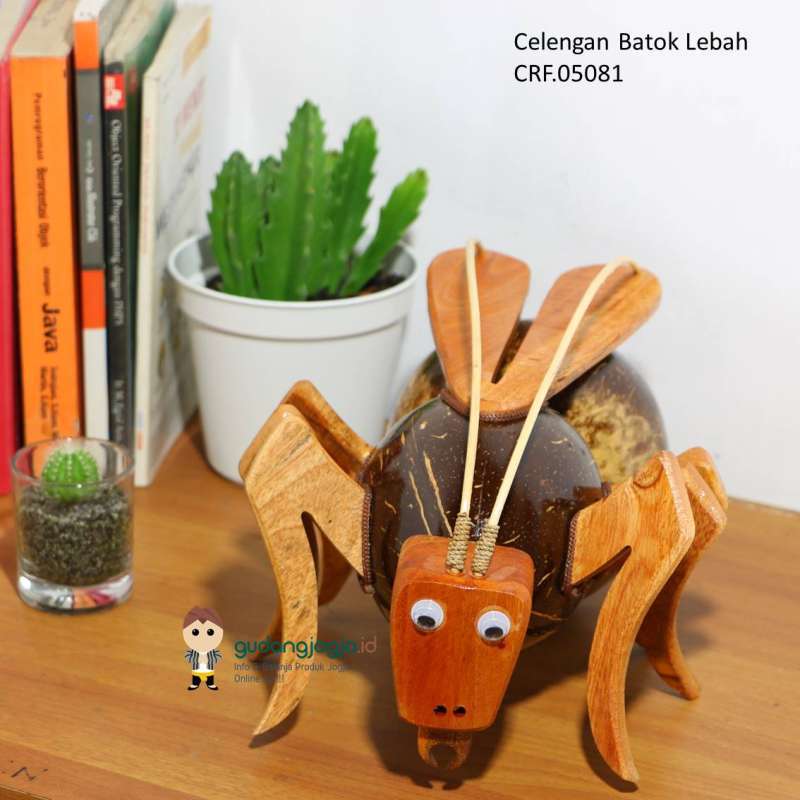 Jual Celengan Batok Celengan Unik Celengan Tempurung Kelapa Bentuk
