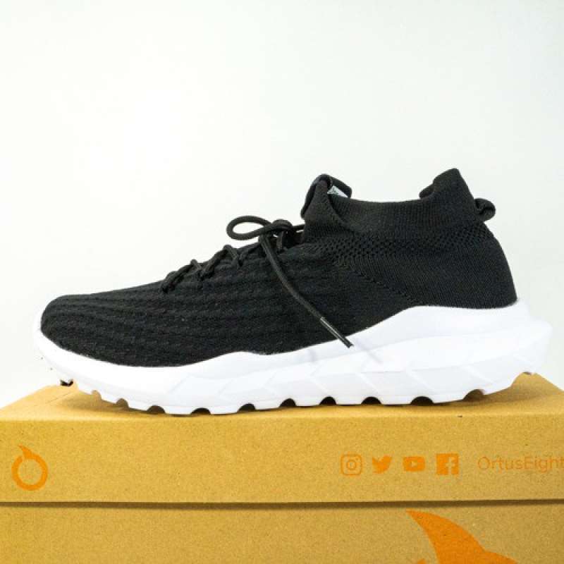Jual Sepatu Lari/running Ortuseight Rubicon Black Original 11030168 Di ...