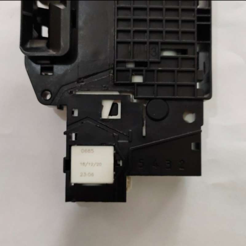 Promo Door Lock Mesin Cuci LG front loading tipe DLS2 Diskon 9 di