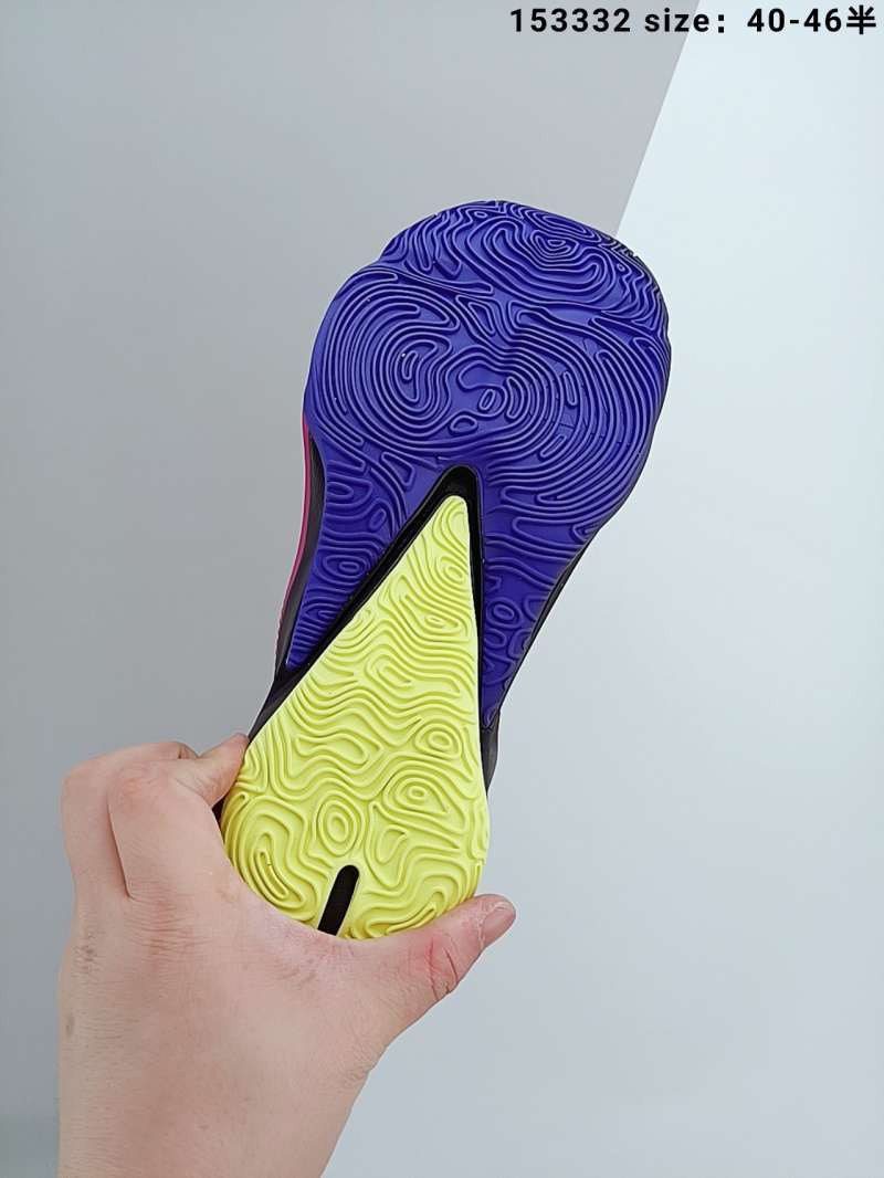 Jual Zoom unit in forefoot unique traction pattern and outsole NBA