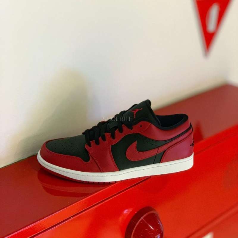Jual NIKE AIR JORDAN 1 LOW VARSITY RED di Seller shoebite_ Merdeka