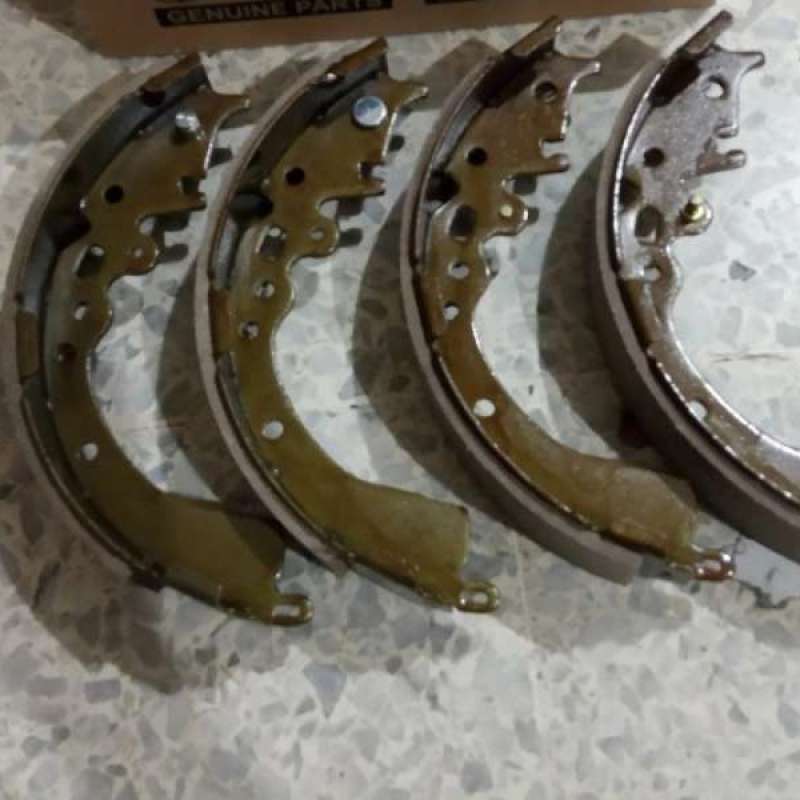 Promo Kampas Rem Belakang/Brake Shoe Innova New Innova Reborn Hilux