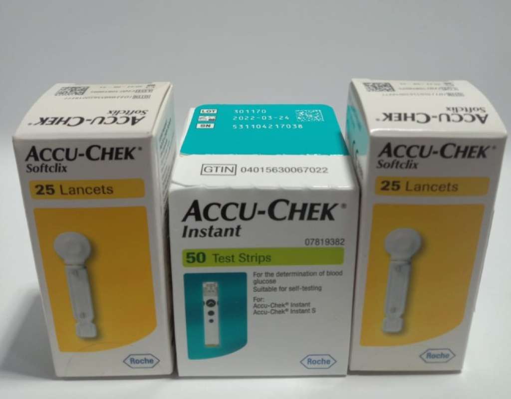 Promo Paket Accu Chek Instant Strip 50 + Lancet 2 Box Isi 25 [ 50 Pcs ] Diskon 17 di Seller
