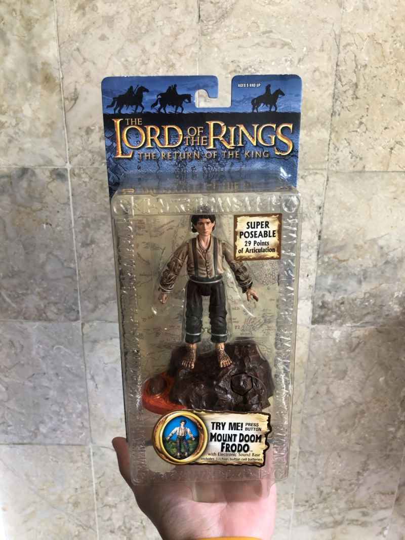 Jual Toybiz Lord Of The Rings: Mount Doom Frodo Action Figure di Seller ...