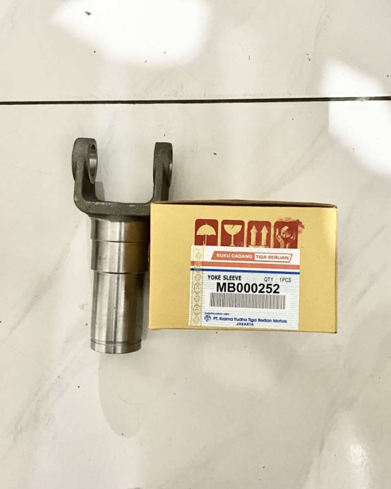 Jual yoke sleeve kopel joint propeller /as betina mitsubishi ps100/110