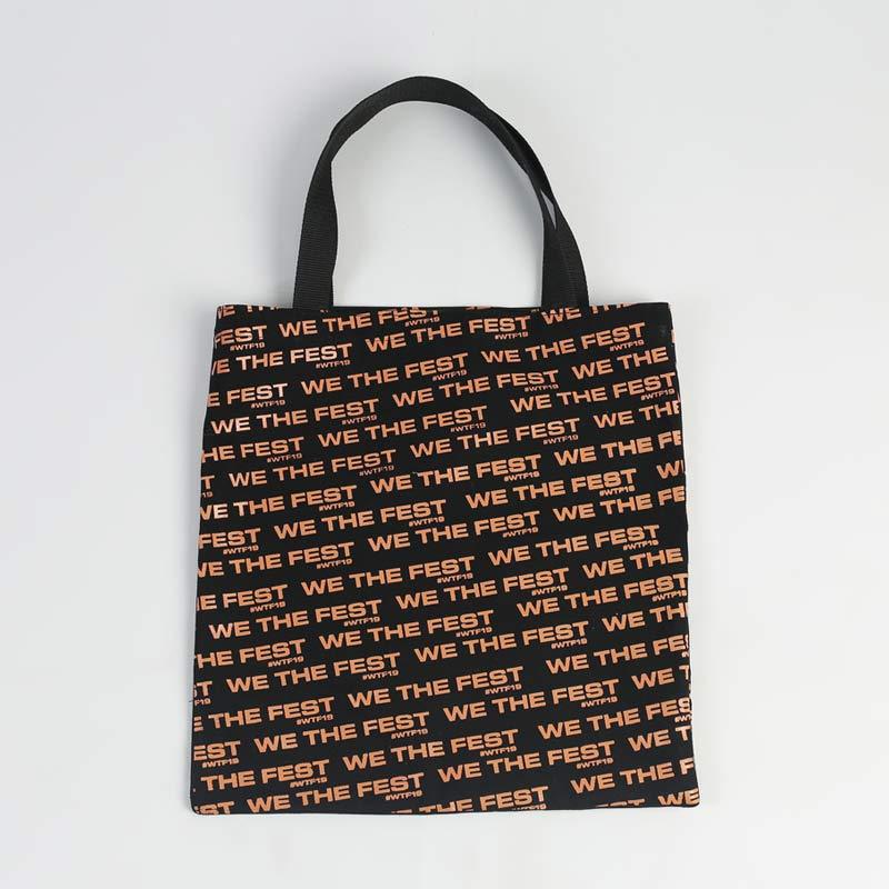 Insp   irasi Dandanan Ala Festival Musik Untuk Gaya Kasual