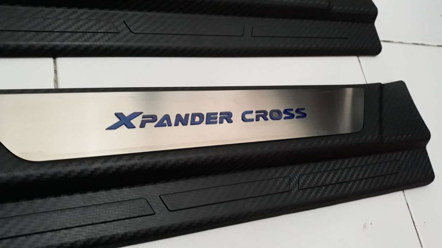 Jual Sill Plate Samping Xpander Cross Carbon Carbon di Seller