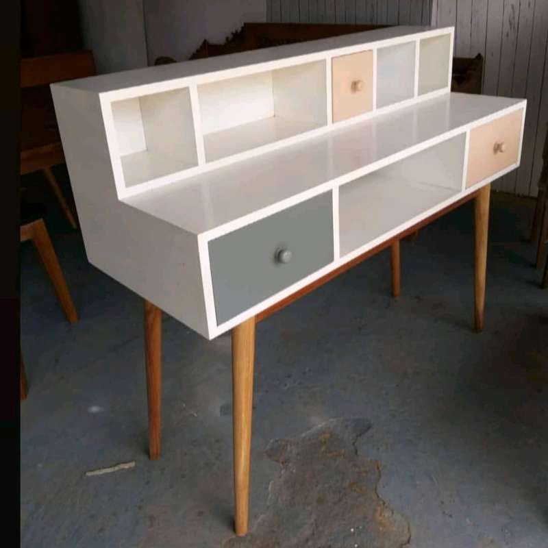 Jual Meja Belajar Minimalis Lucu / Meja Kerja Cantik / Meja Rias Modern