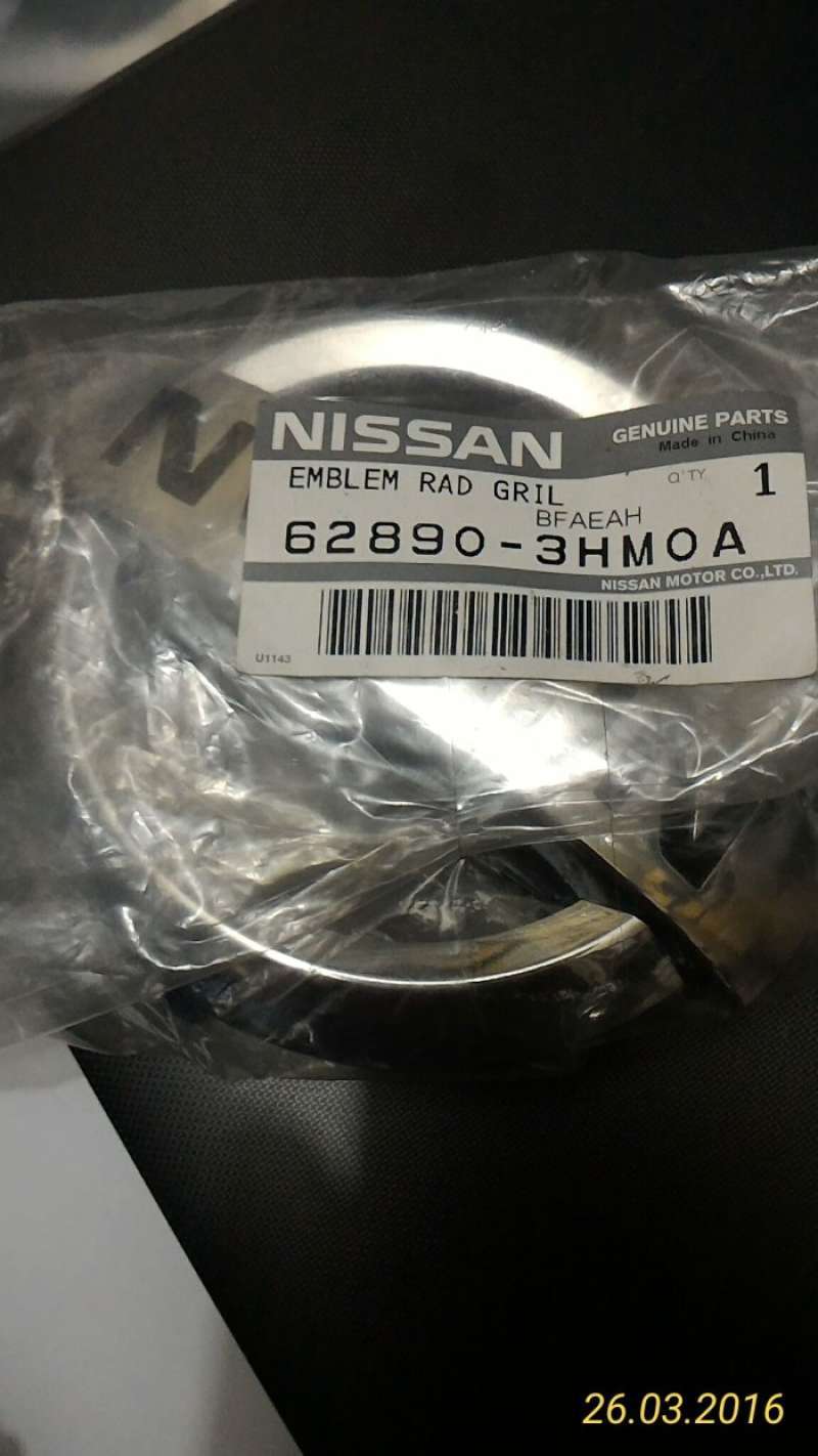 Promo Emblem Grille Nissan MARCH NEW 628903HM0A Diskon 21 di Seller