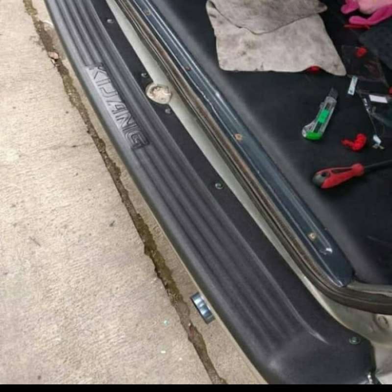Jual SILL PLATE belakang mobil kijang kapsul LX/LSX/LGX di Seller