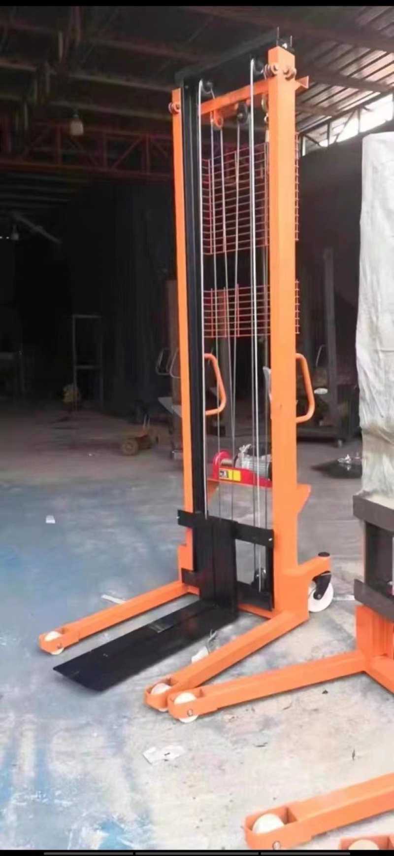 Promo Electric Hand Stacker Hand Lift Hand Forklift 1 Ton x 3 meter