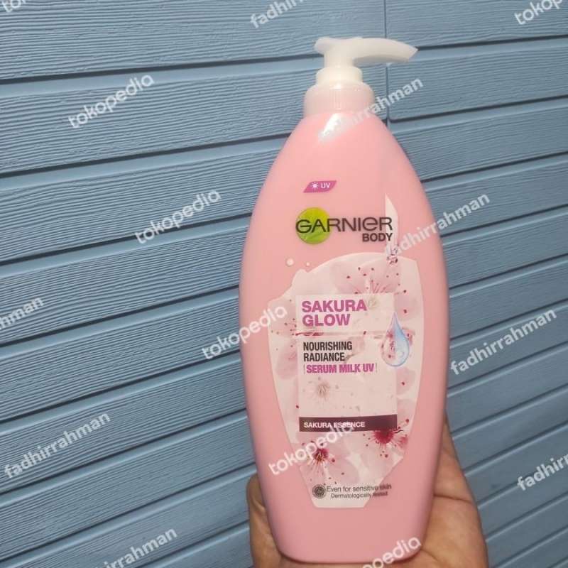 Promo Garnier Sakura Glow Body Lotion 400Ml Diskon 23 di Seller