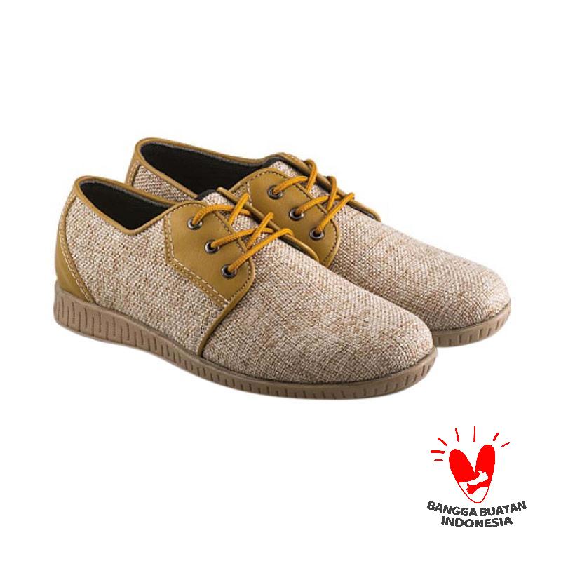 jual everflow sepatu sneakers pria vuj 08 harga jual everflow sepatu sneakers pria vuj 08 harga
