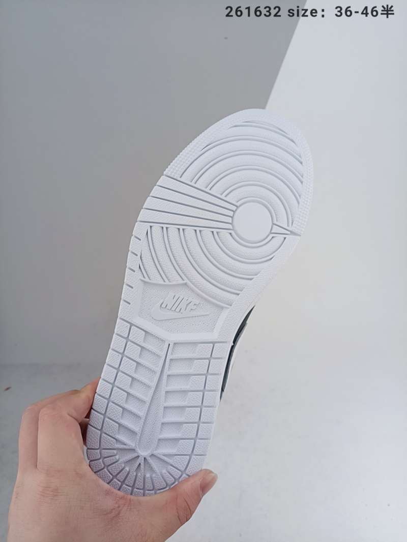 Jual Original Made of soft cattle culture leather with glue injection holes builtin real sole