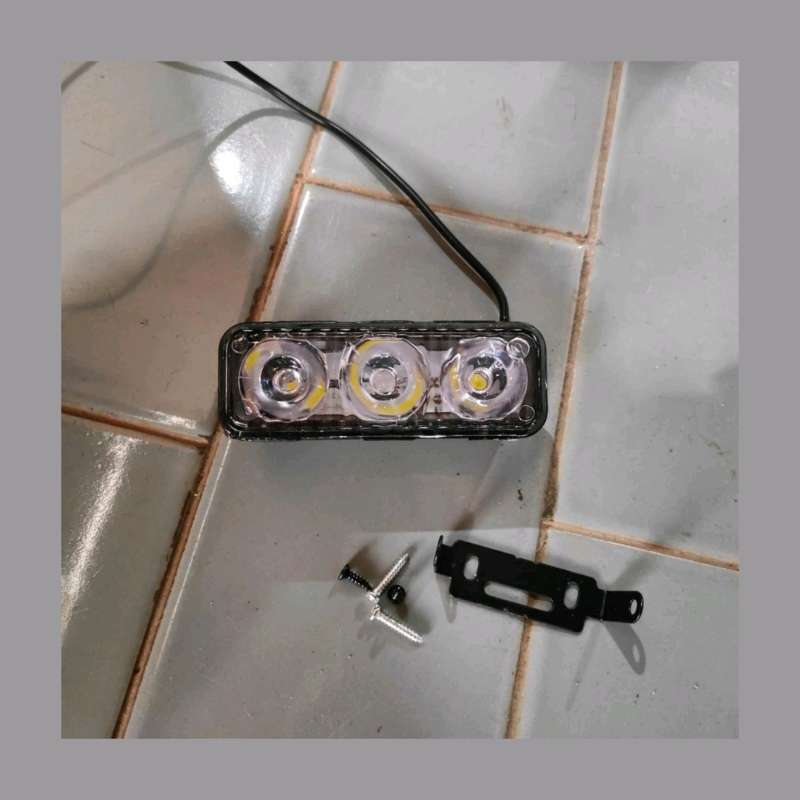 Jual LAMPU TEMBAK 3 TITIK LAMPU SOROT LED 3 MATA BODY ALMU di Seller