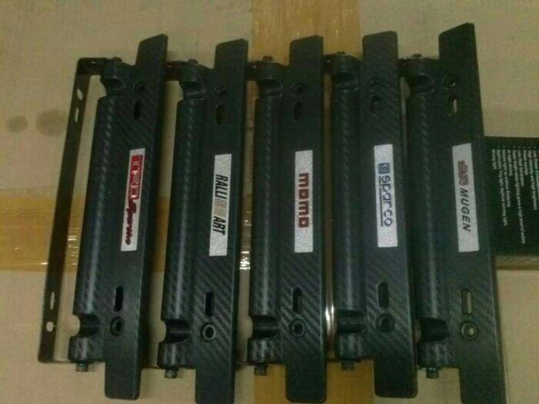 Jual TATAKAN / TEMPAT PLAT NOMOR MOBIL/ NOPOL JDM CARBON SX4 di Seller