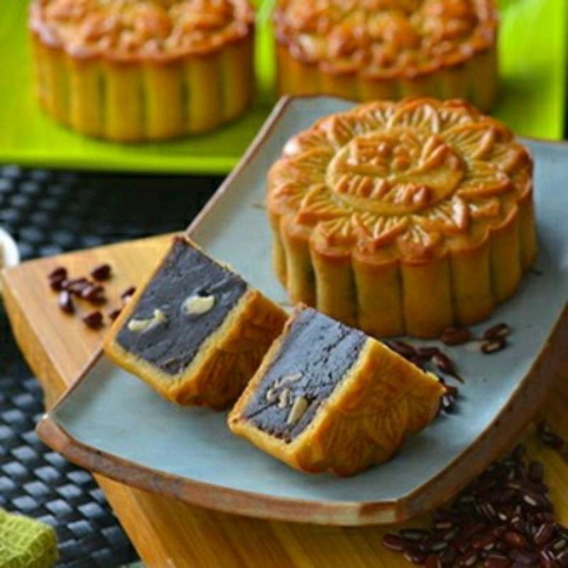 Jual CEN PIN XIANG MOONCAKE VEGETARIAN KACANG HITAM KOTAK di Seller ...