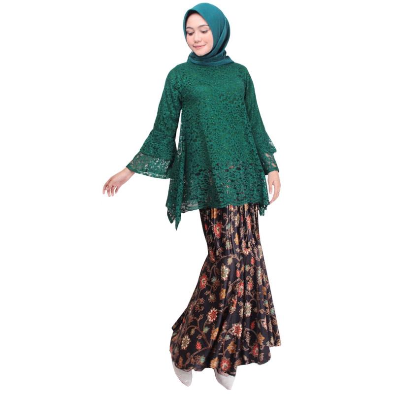 Kebaya yang Cocok untuk Orang Gemuk, Biar Keliatan Ramping