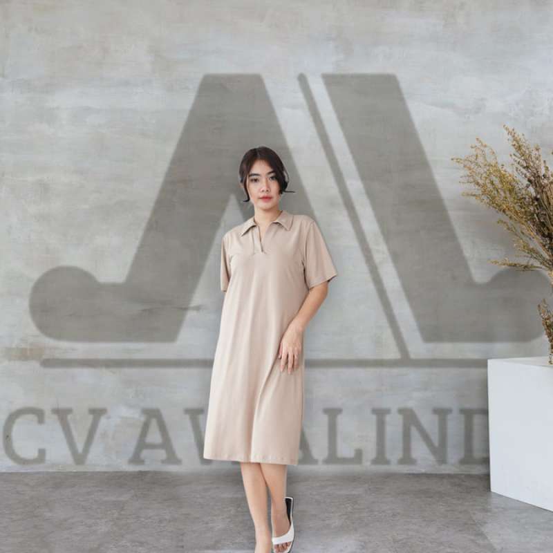 Disney Snow White Rayon Midi Dress Lengan Pendek Wanita