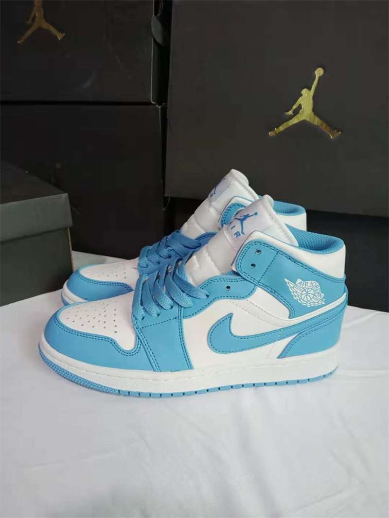 Jual Nike Air Jordan 1 Mid068 Men's and Women's LowTop HighTop