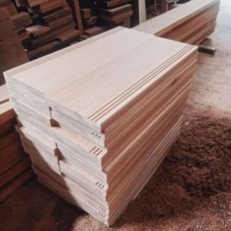 Jual trap tangga, anak tangga,papan tangga kayu mahoni di Seller Asia