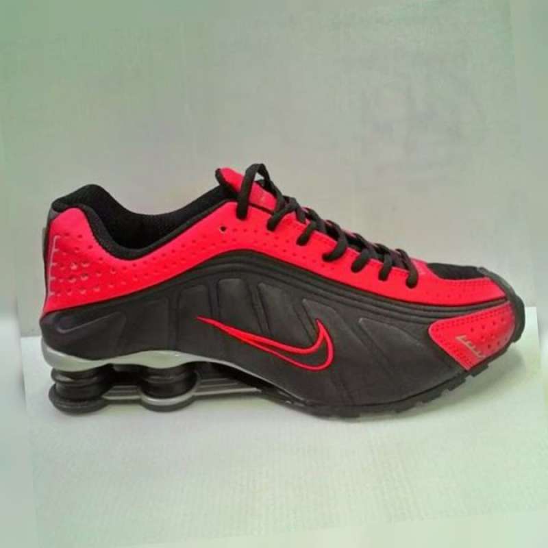 sepatu nike shox r4