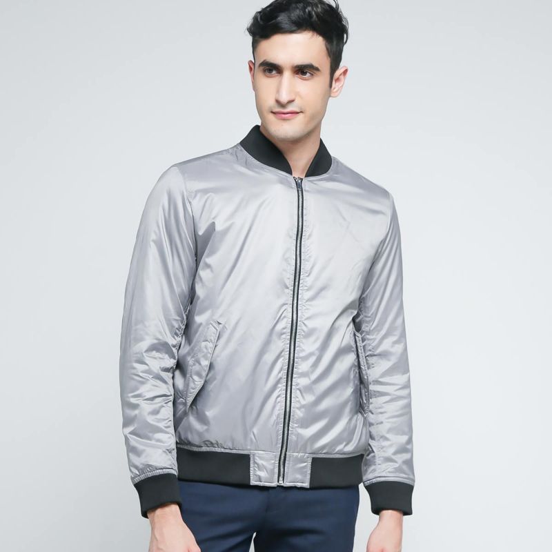 Jaket bomber hoodie store