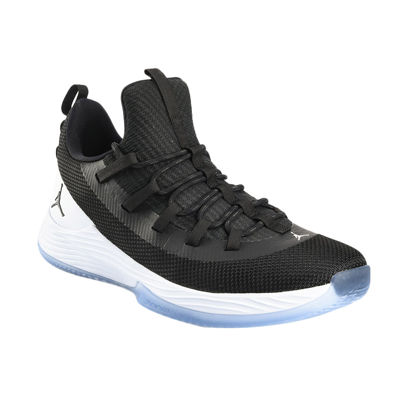 Jual NIKE Men Basketball Jordan Ultra Fly 2 Low Sepatu Basket Pria  [AH8110-010] Online November 2020 | Blibli