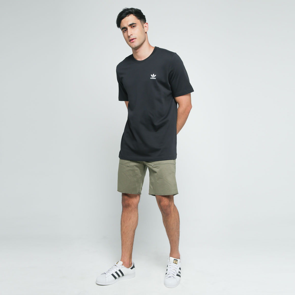 Adidas T-shirt Adidas da Uomo Nero GN3416 | facilesaldi.com