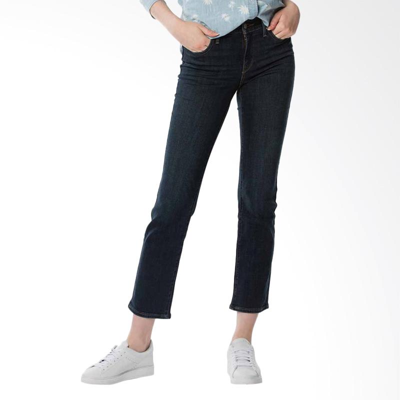 levi's jeans with logo on side