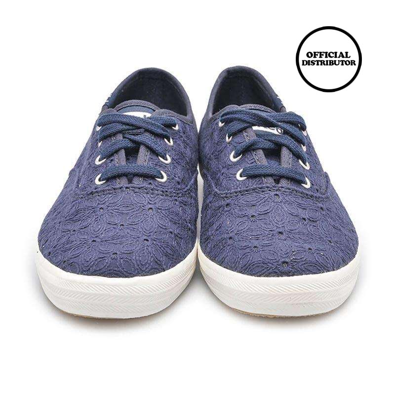 eyelet keds
