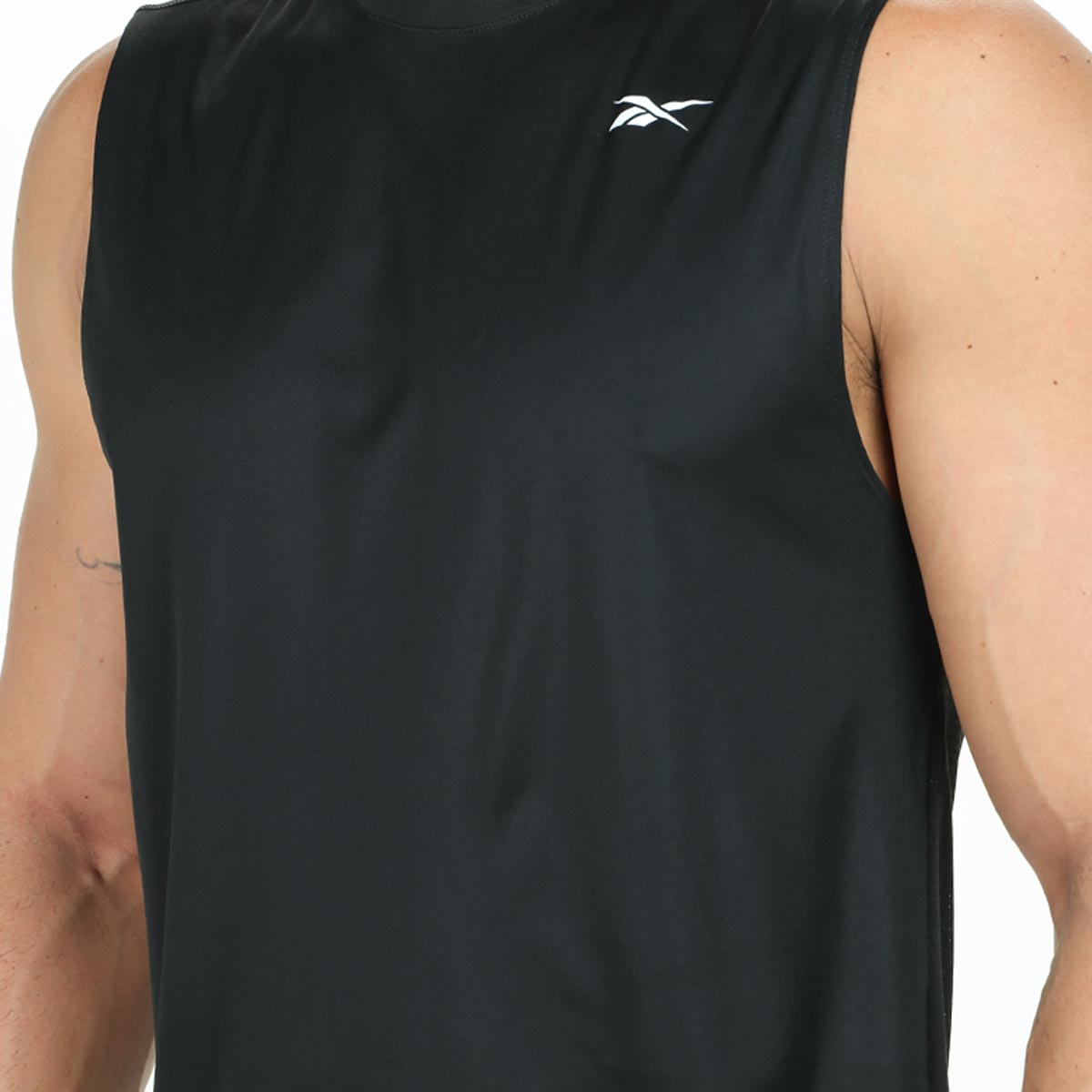 Jual Reebok Men Training Workout Sleevless Tech Tee [reegj0852] - M ...
