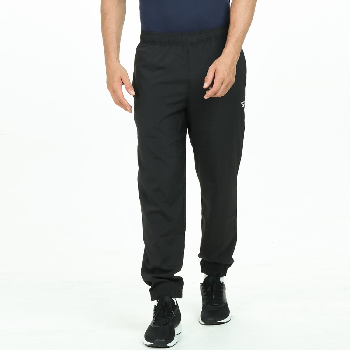 Jual Reebok Men Training Woven C Lined Pant [REEFP9141] di Seller ...