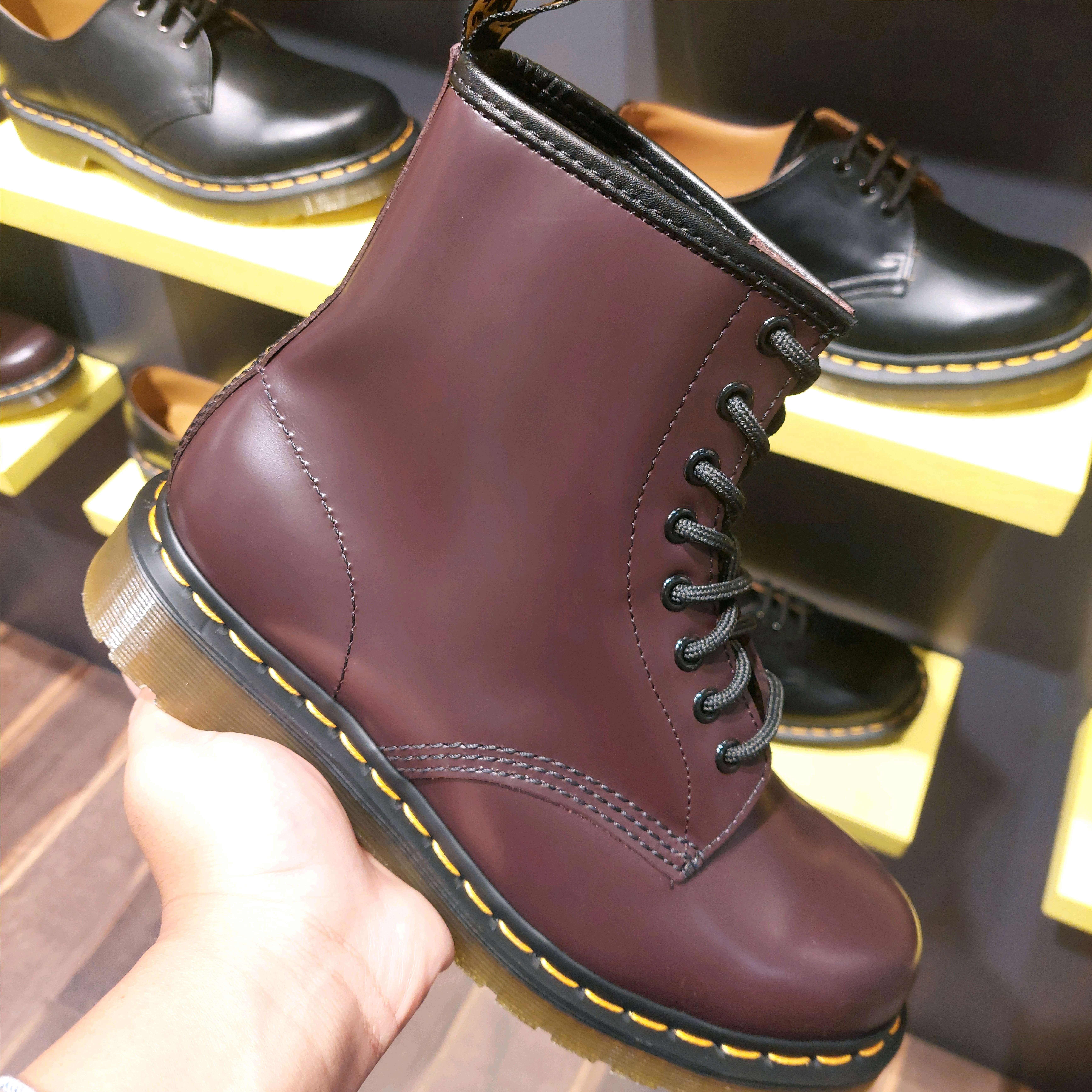 Docmart maroon top