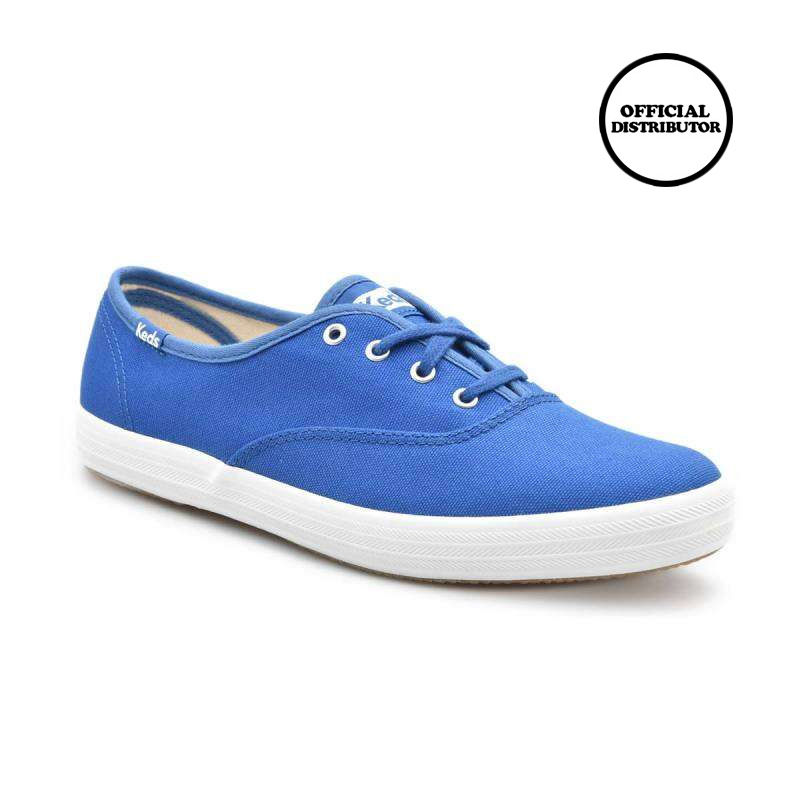 sepatu champion slip on