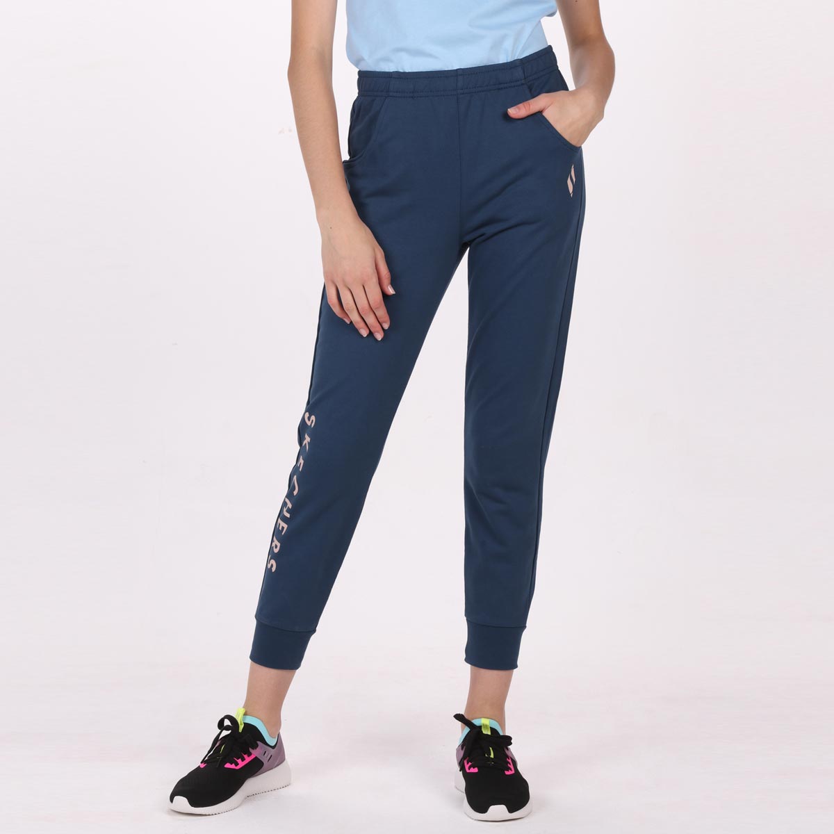Training skechers top