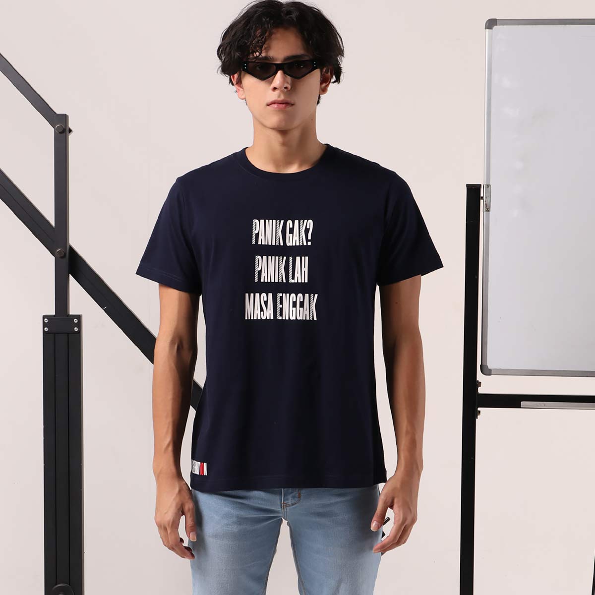 Jual Mpl Indonesia Official Merchandise Mobile Legend Panik Gak 02 Tee Navy - Xl Di Seller Mpl 