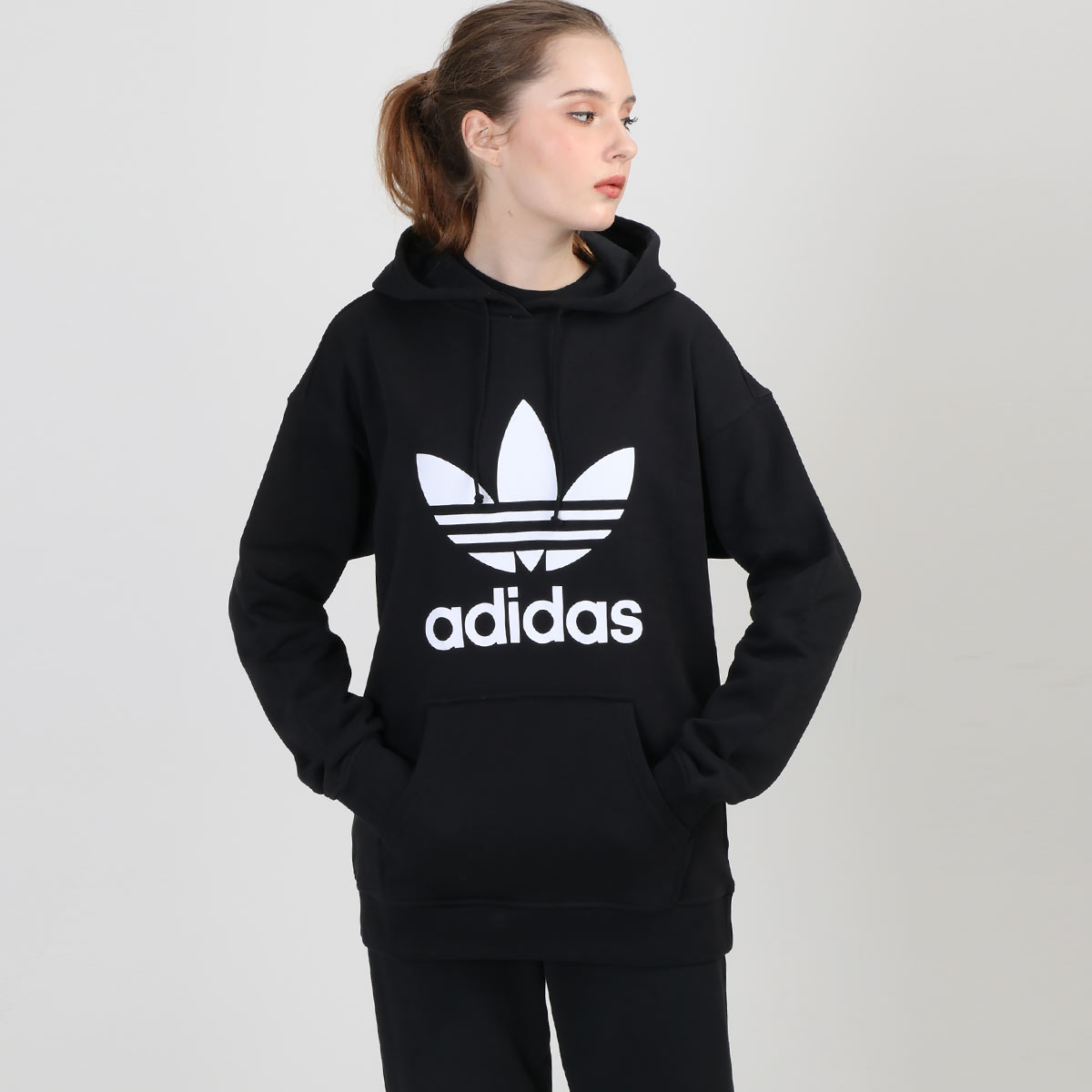 Hoodie adidas discount putih