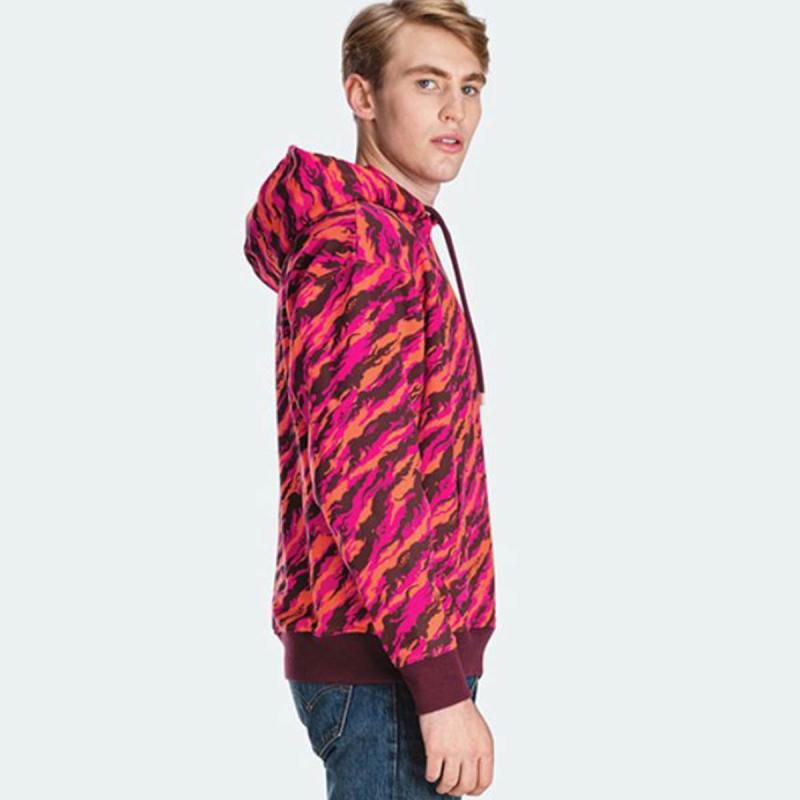 Levi's red camo outlet hoodie