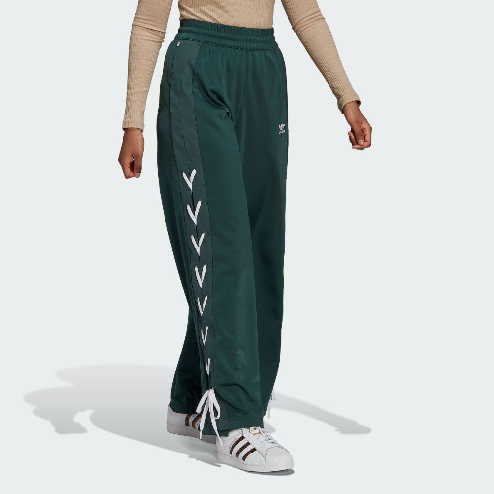 Lace adidas hot sale tracksuit